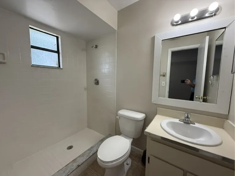 291 Ruskin St — Photo 8