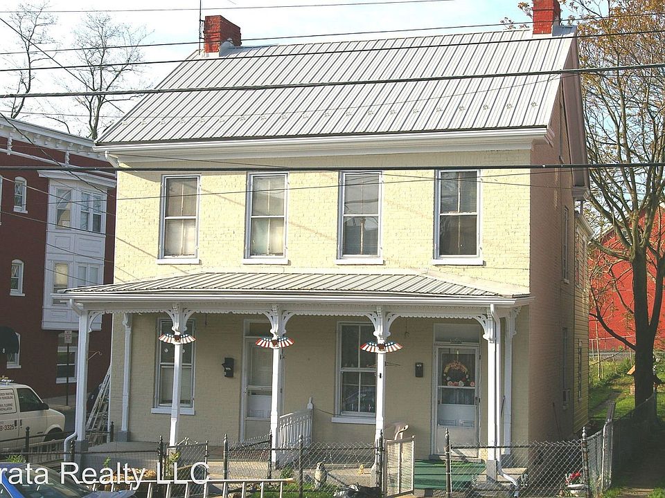 1st image of 635 W Washington St