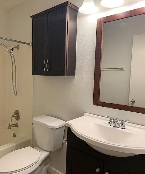 539 E Ridgecrest Blvd #B — Photo 9