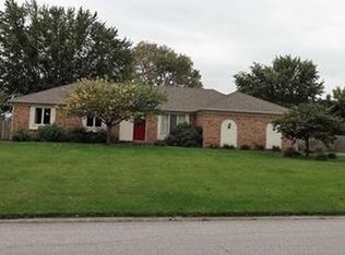 10883 Melissa Ann Dr, Indianapolis, IN