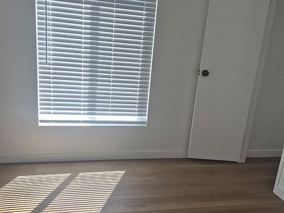 2nd image of 8391 San Fernando Rd Space 12