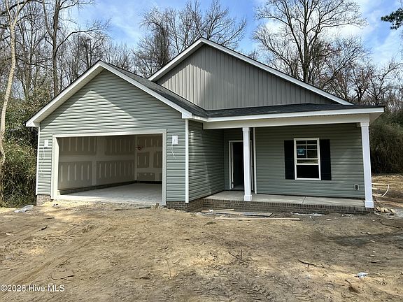 3rd image of 1702 Cardinal Drive