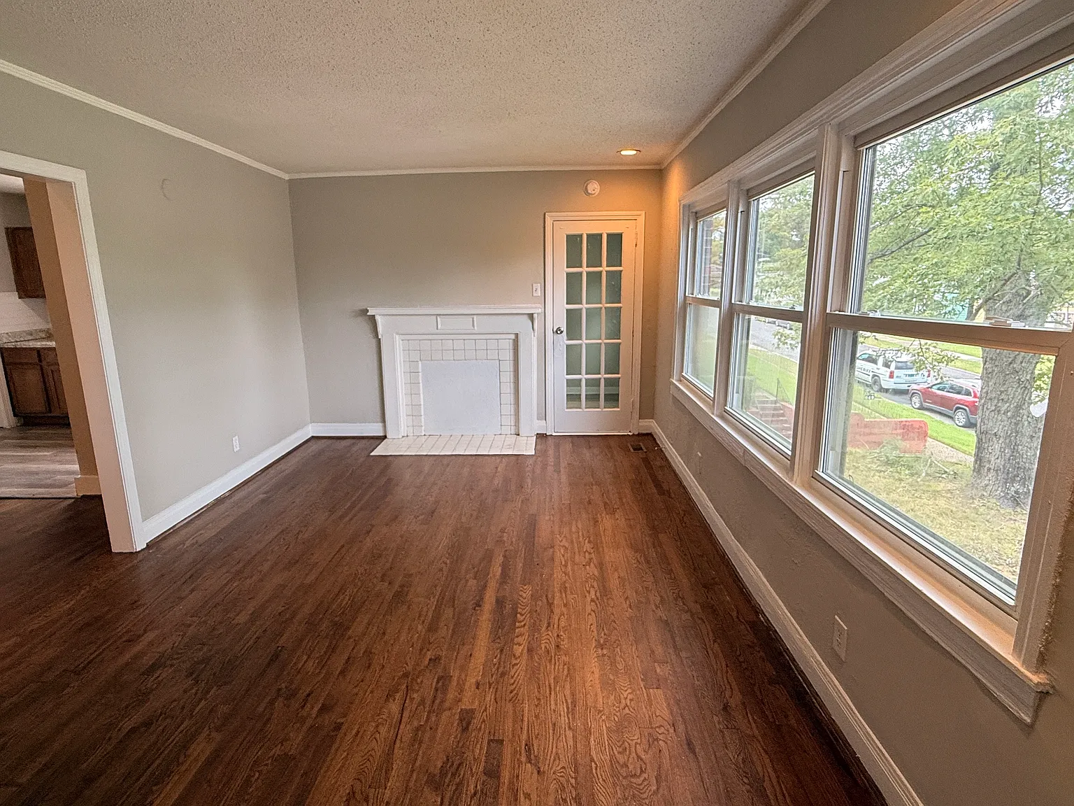 3 bed, 1443 sqft, $1,200 — Photo 2