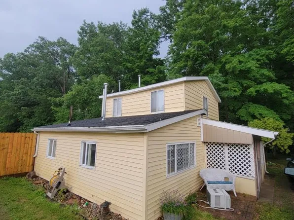 4375 Kimmons Dr, Dryden, MI 48428