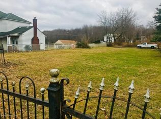 34 Main St, Pittston, PA 18640