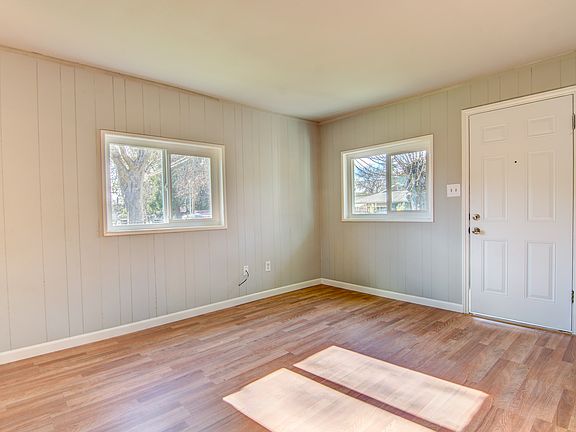 4th image of 2390 American Ave