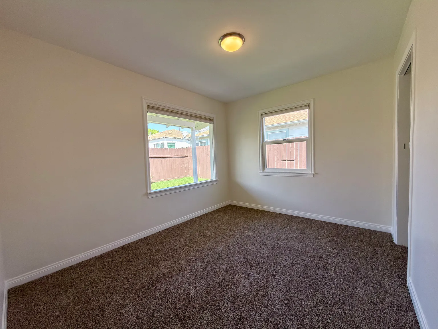2 bed, 1.0 bath, $2,100 — Photo 4