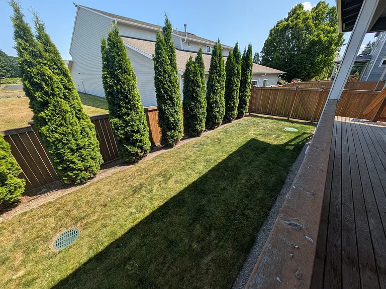 938 Burwood St SE — Photo 37