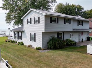 8937 Pine Ln, Fremont, WI 54940