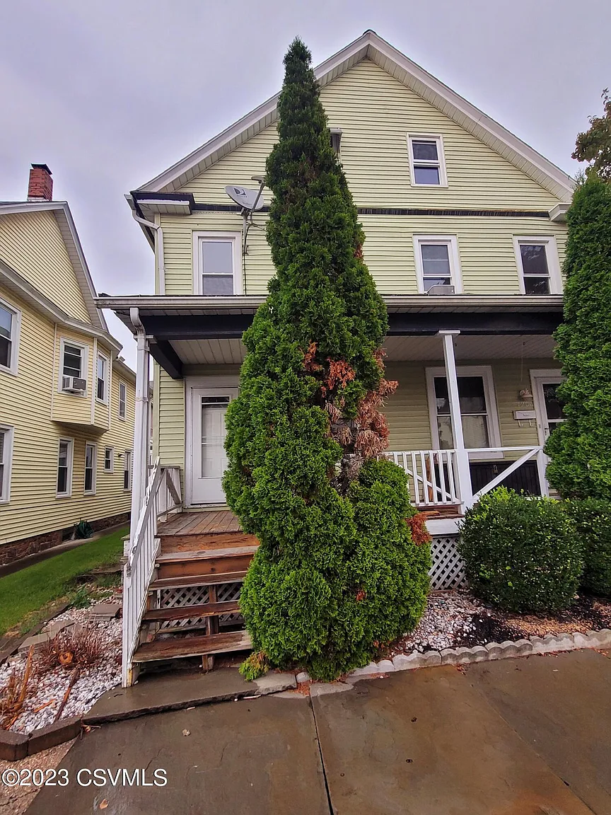 1204 Race St photo 1