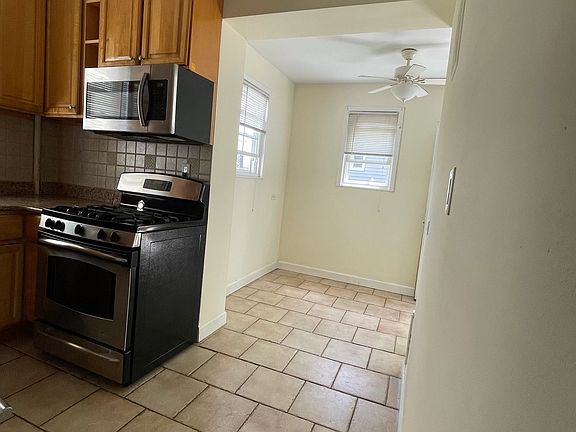 4th image of 2972 Lawton Ave