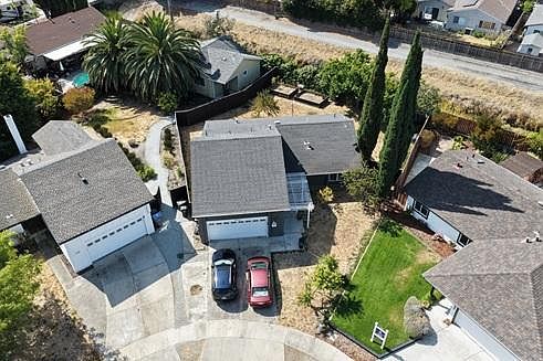 4th image of 6134 Maree Ct