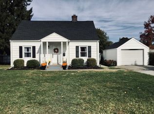15 Mansion Dr, Hyde Park, NY 12538