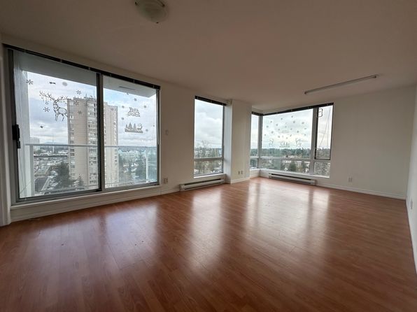 2 bedroom rental in Surrey — photo 8