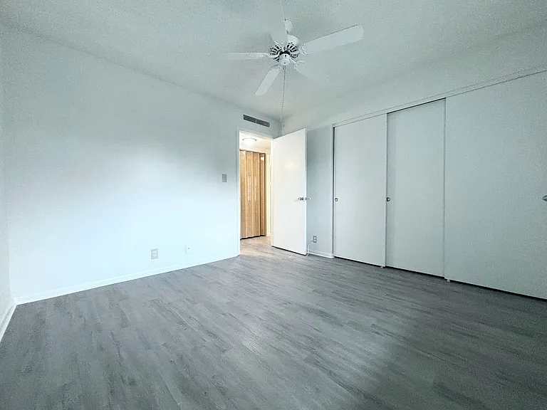 2264 Winkler Ave #107 — Photo 9