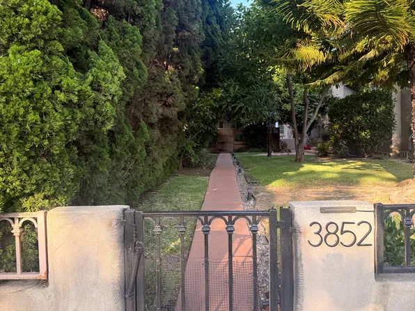 3852 Elm Ave #1/2, Long Beach, CA 90807