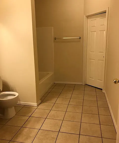 841 Chile Ct — Photo 10