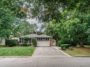 81 Hillcrest Ave, Toronto, ON M2N3N6