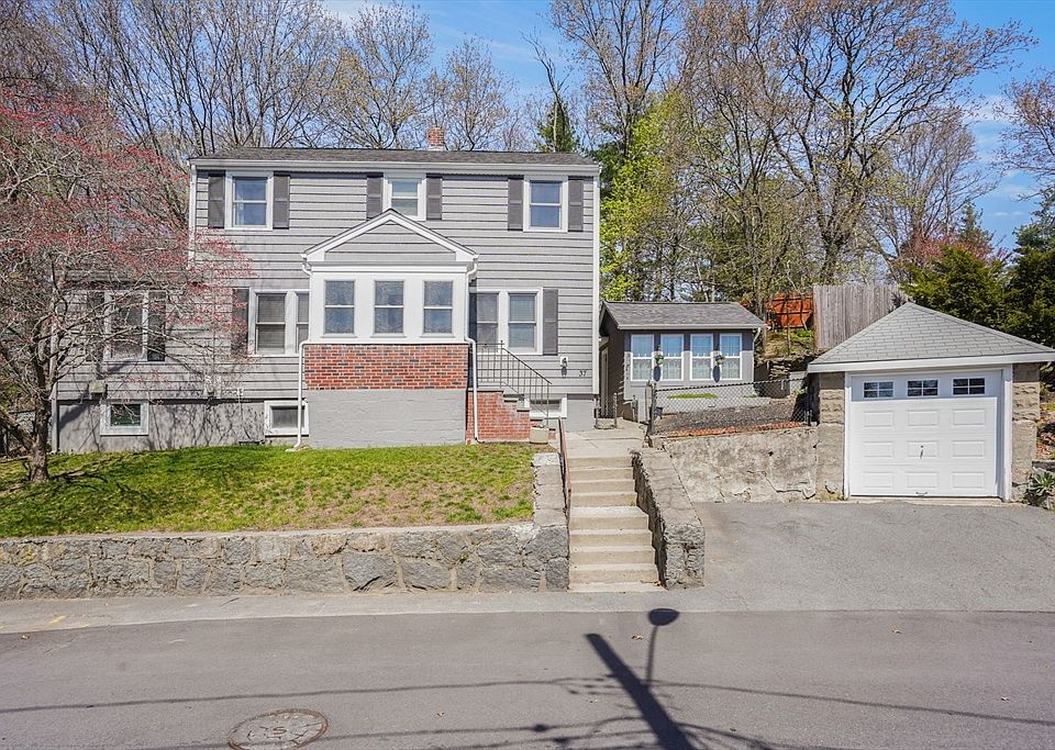 1st image of 37 Violet Ave