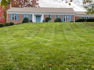 105 Woodland Dr, Staunton, VA 24401