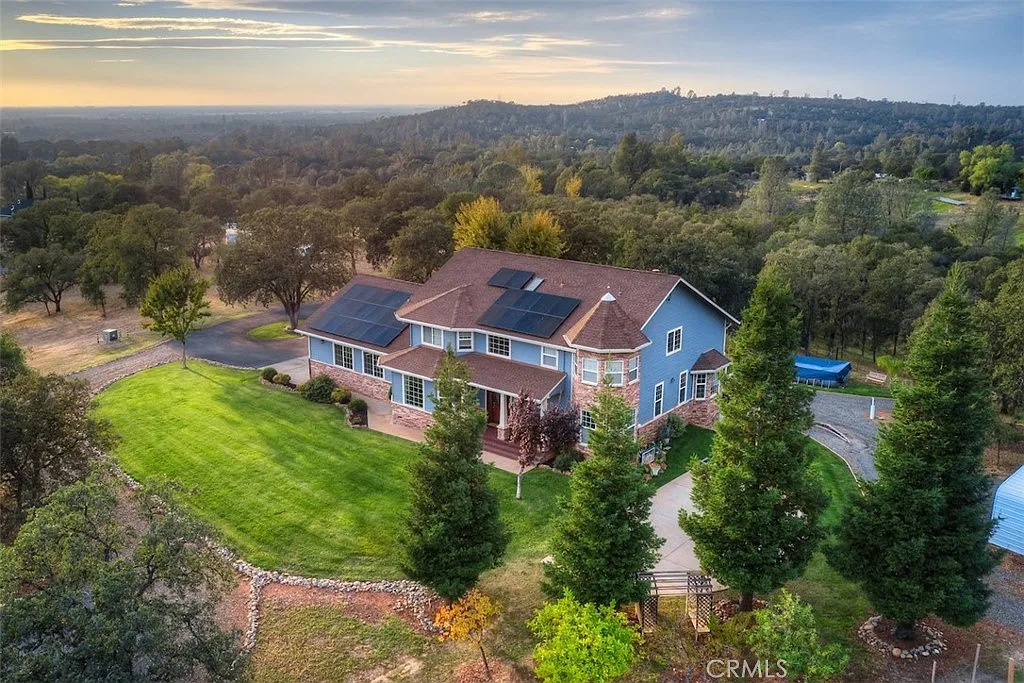 131 Pendergast Ln photo 1