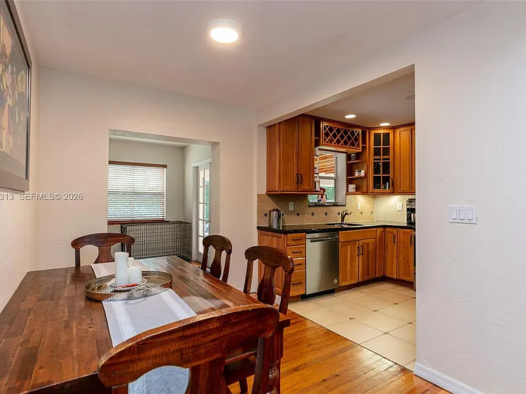 5760 SW 51st St — Photo 12