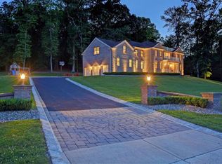 17 Cranbury Brook Dr, Millstone Township, NJ 08535