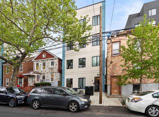 185 Veronica Pl #4B, Brooklyn, NY 11226