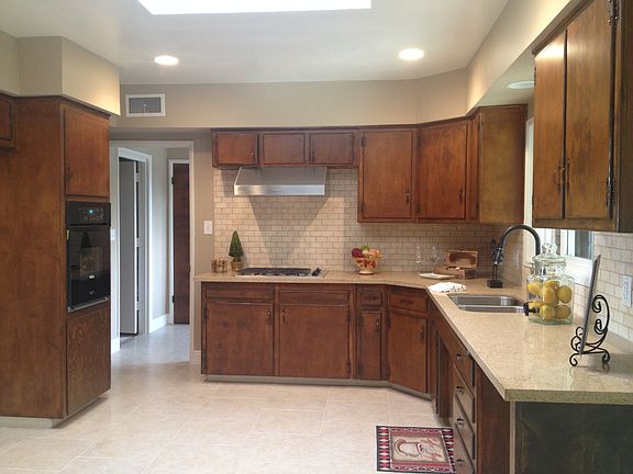 3rd image of 17205 Upland Ave