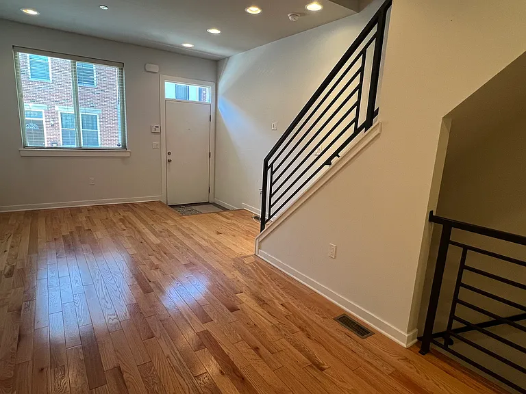 2133 Mountain St — Photo 19