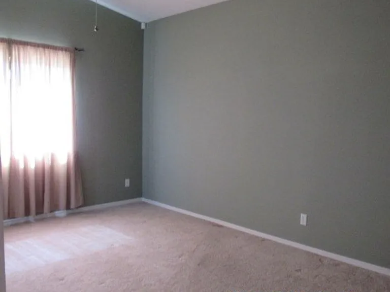 3740 Hiawatha Dr — Photo 8