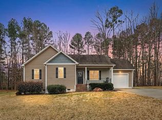 102 Bluegrass Dr, Oxford, NC 27565