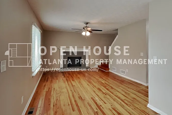 2920 Summit Point Ct — Photo 3