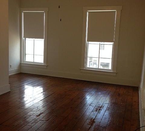 2nd image of 513 1/2 W High St