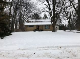 15490 Hidden Ln, Livonia, MI 48154