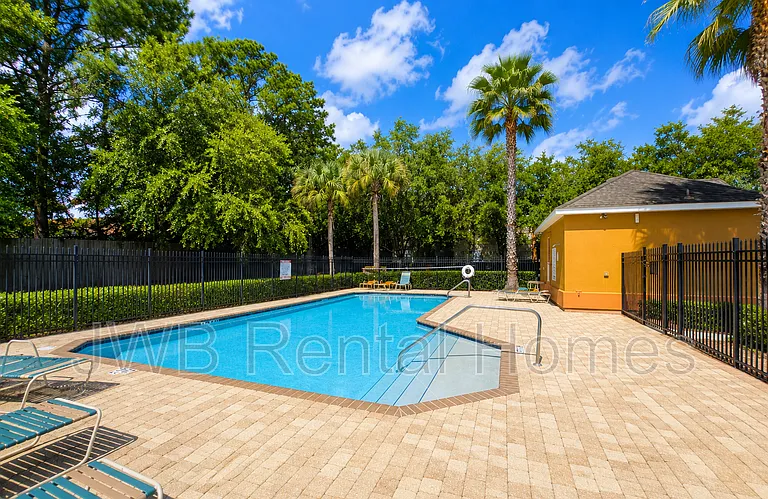 6861 Lake Mist Ln — Photo 1