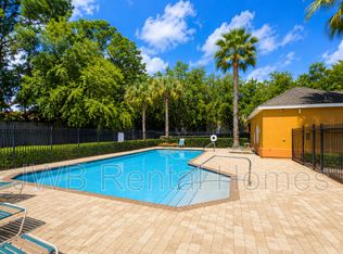 6861 Lake Mist Ln, Jacksonville, FL 32210