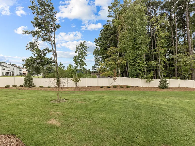 2203 Cape May Ln — Photo 31