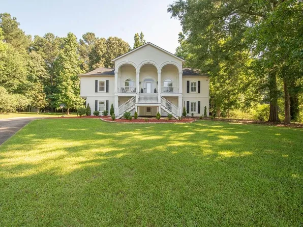 115 Hazelridge Ln, Sharpsburg, GA 30277