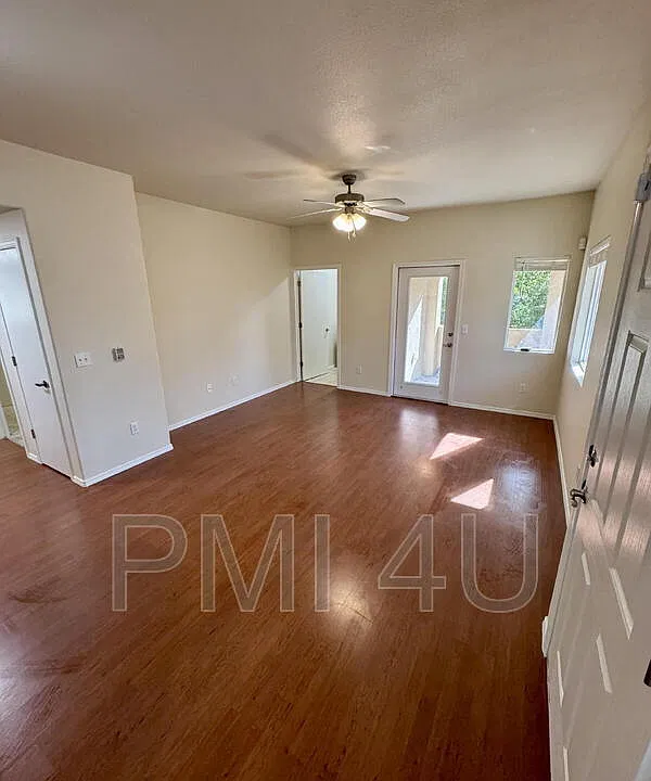 6800 Vista Del Norte Rd NE #525