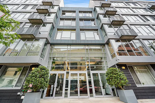 Sold by Redfin Real Estate | media 21