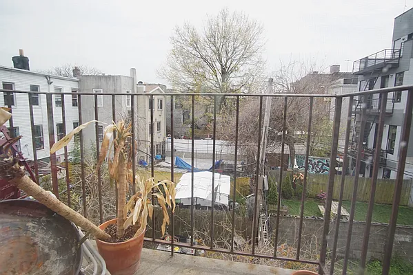 Rented by Lofts and Flats LLC | media 19