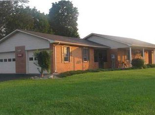 1401 W Elm Rd, Radcliff, KY 40160