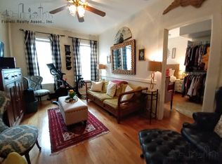 342 Hanover St #22R, Boston, MA 02113