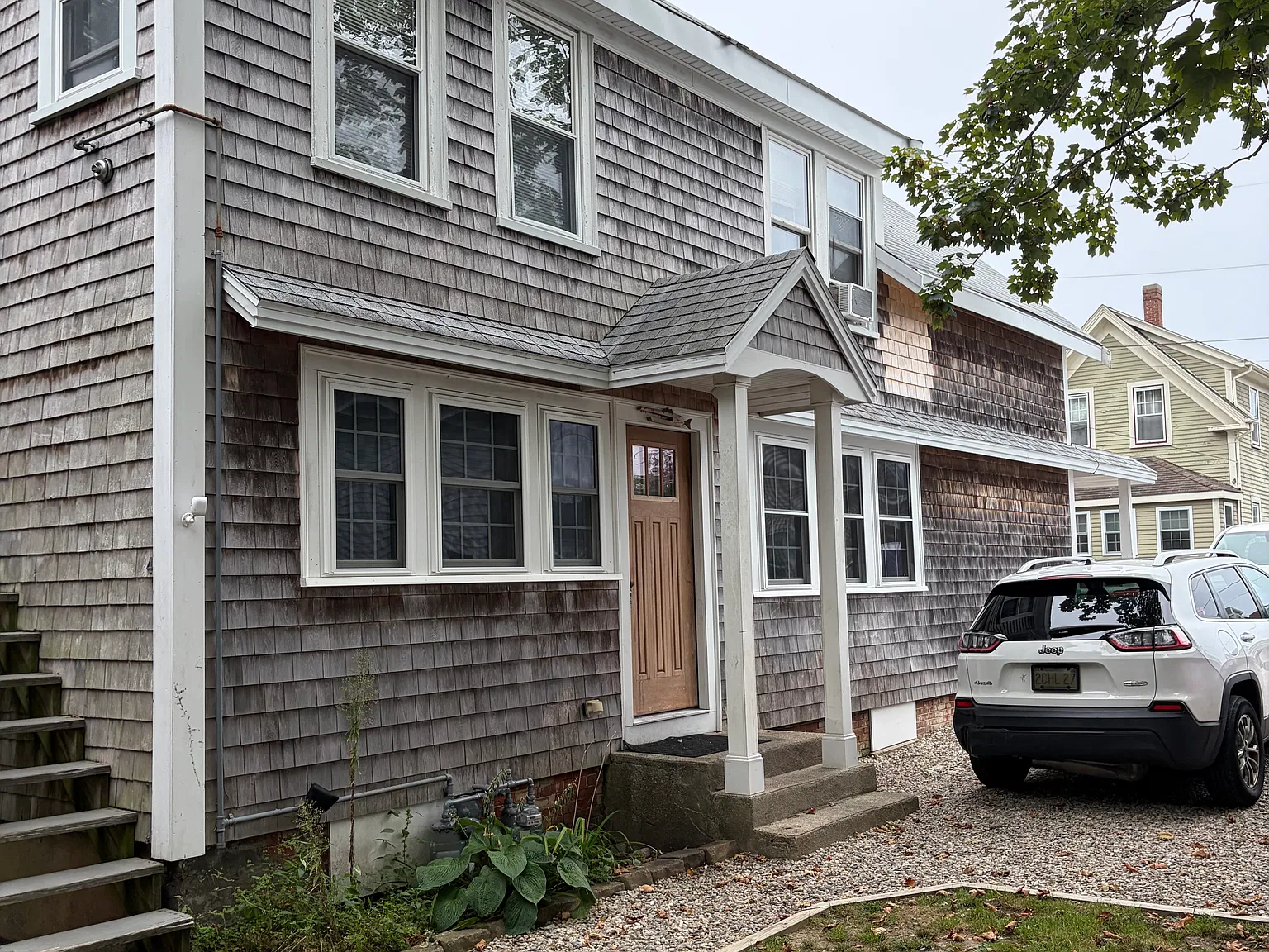 3 bed, 1000 sqft, $3,200 — Photo 2
