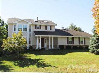 2 Newcastle Ct, Saint Charles, MO