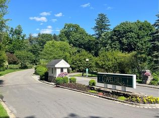 3 Bayberry Dr, Peekskill, NY 10566