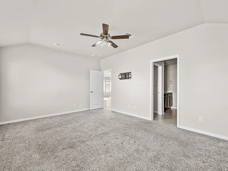 7543 Highland Chase Dr — Photo 32