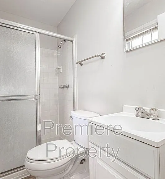 4329 Sterling Ave — Photo 9