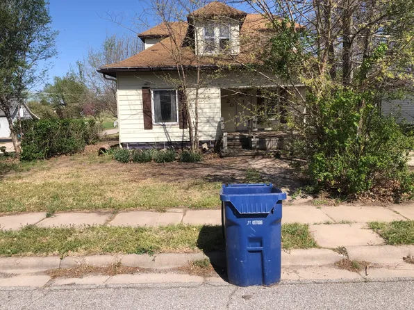 320 N Maple St, Buhler, KS 67522